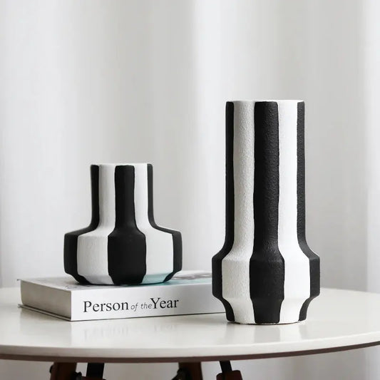 Black And White Striped Ceramic Vase - Vivareflex Online