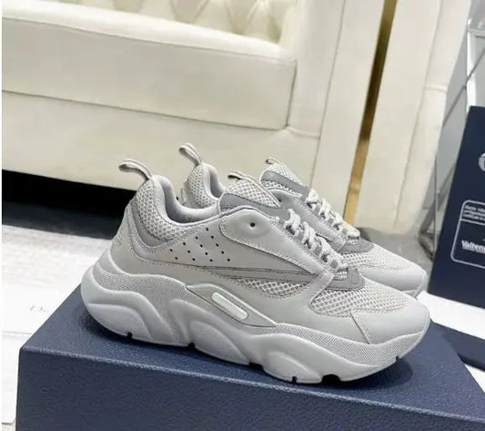 Breathable Mesh Outdoor Shoes for Men and Women Vivareflex Online