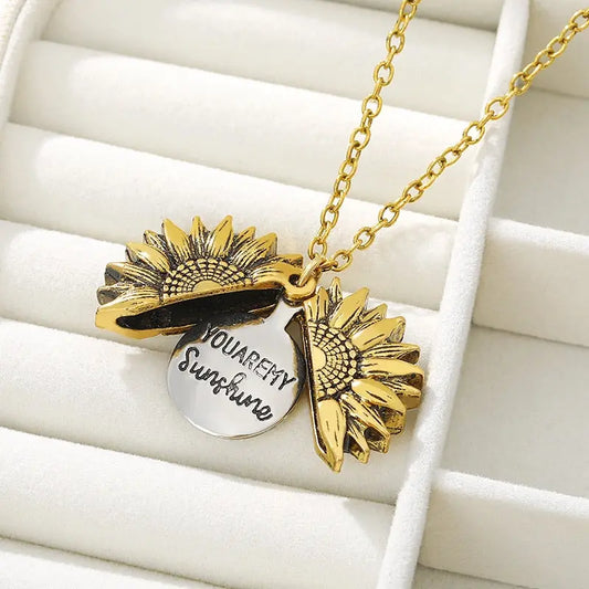 Sunflower Pendant Necklace Crafted with Stainless Steel and Gold-Plated_Vivareflex_Online