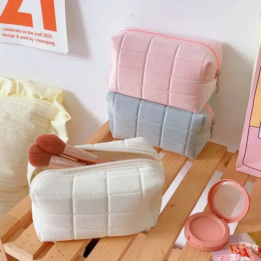 1 Pc Cute Plush Makeup Bag for Women Zipper Large Solid Color Cosmetic Bag Travel Make Up Toiletry Bag Washing Pouch Ultimate Bag Store