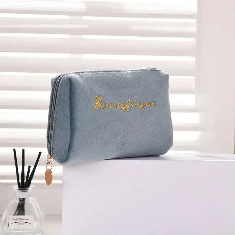 1 Pc Velvet Women Cosmetic Bag Travel Large Makeup Bag Solid Color Zipper Lipstick Storage Bags Female Make Up Organizer Pouch Ultimate Bag Store