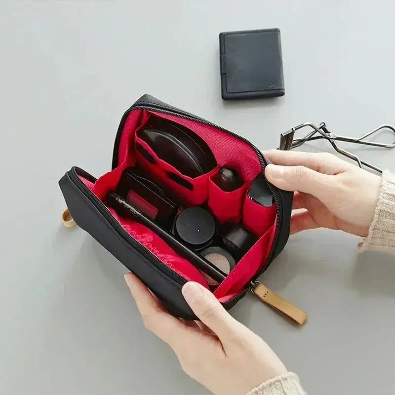 1PC Portable Women Makeup Bag Small Case Cosmetic Bag Coin Pouch Mini Lipstick Storage Bag Toiletry Cosmetic Organizer Case Ultimate Bag Store