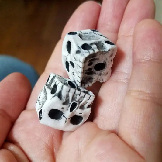 Black Resin 1PC 6-Sided Skull Dice