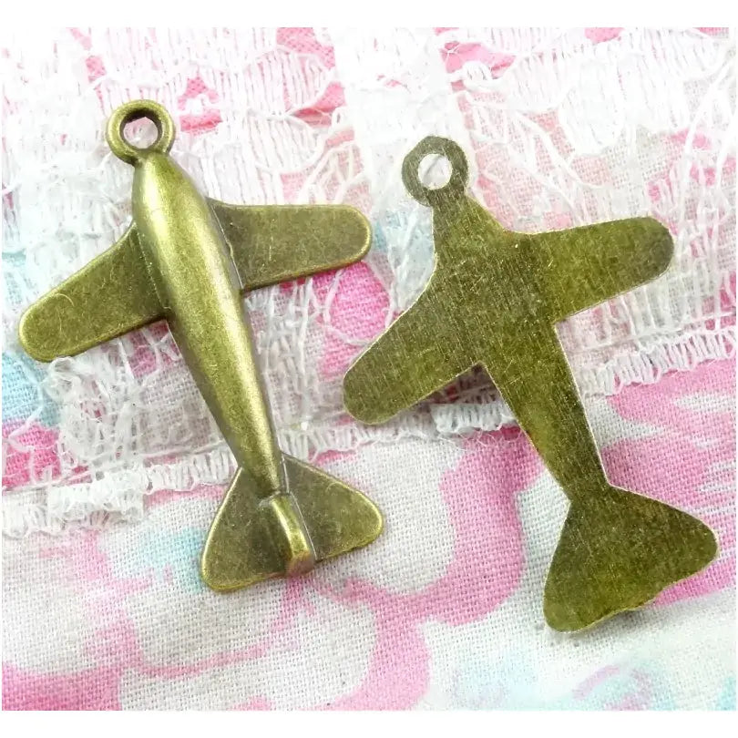 Exquisite Airplane Pendant_Vivareflex_Online