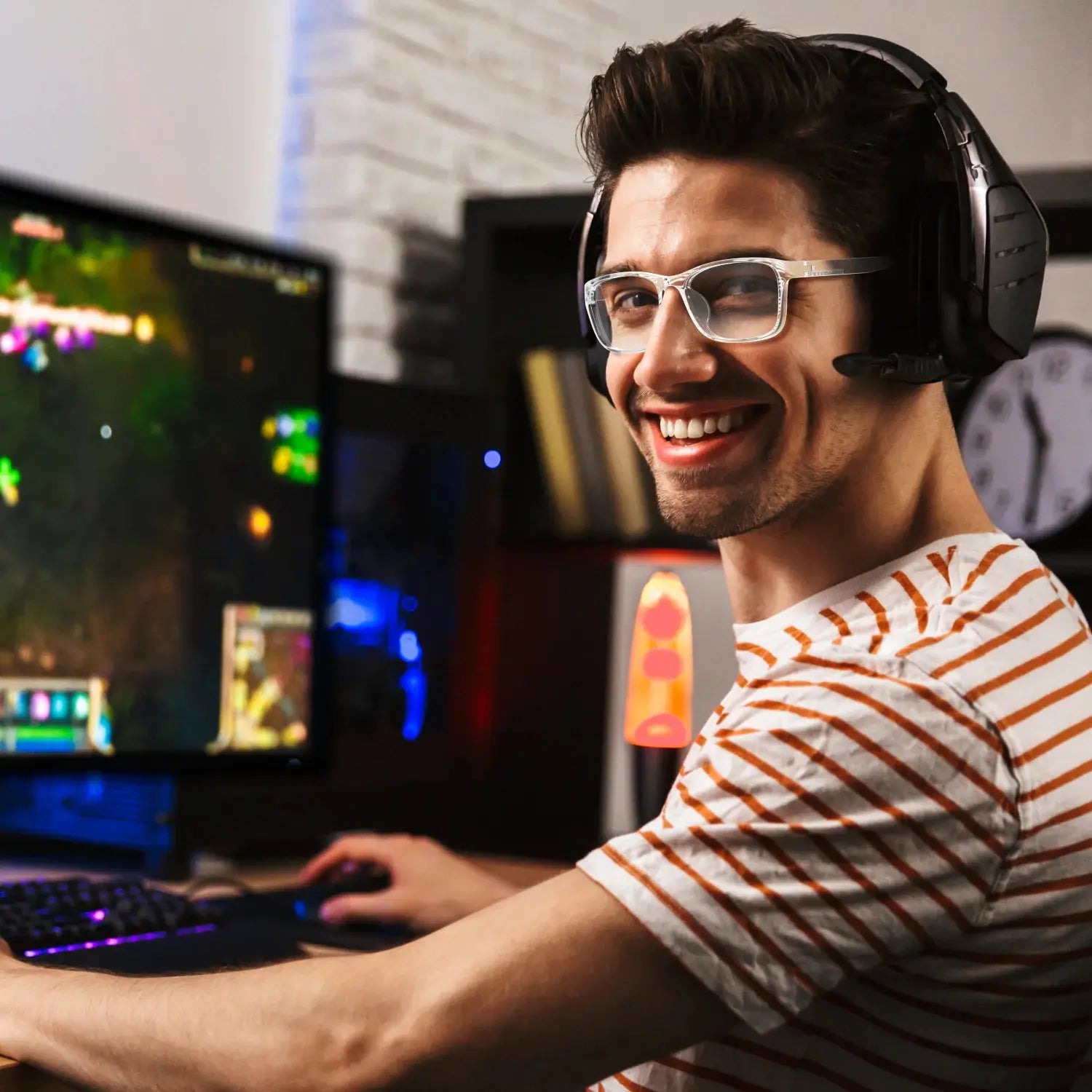 Chic Blue Light Shield Glasses - Relieve Eye Strain & Improve Sleep Vivareflex Online