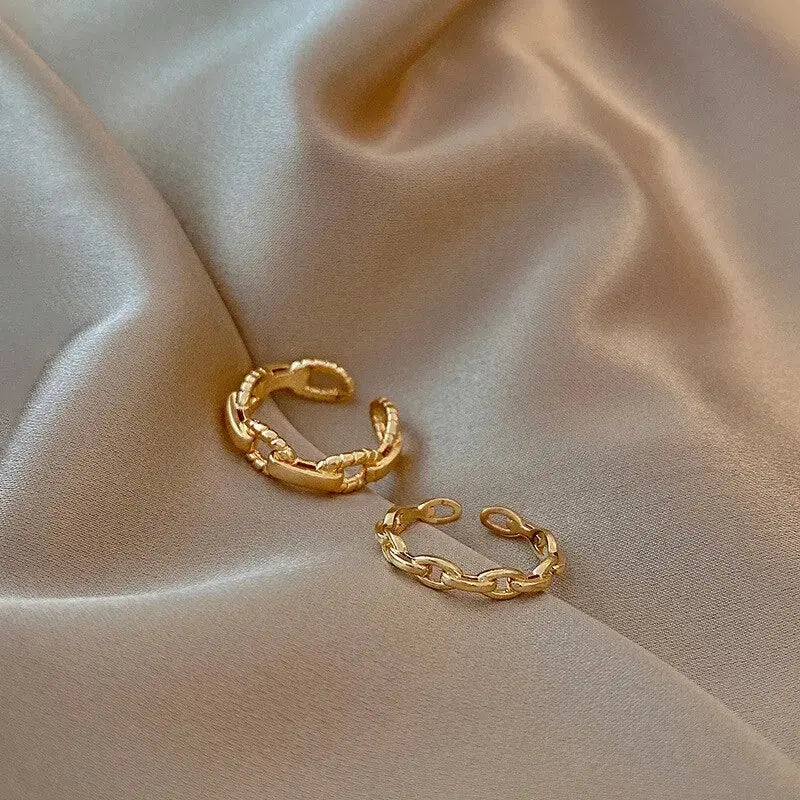 Chic Twisted Geometric Ring Vivareflex Online