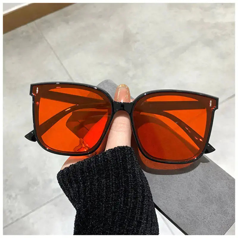 Classic Elegance Vintage Sunglasses_Vivareflex_Online