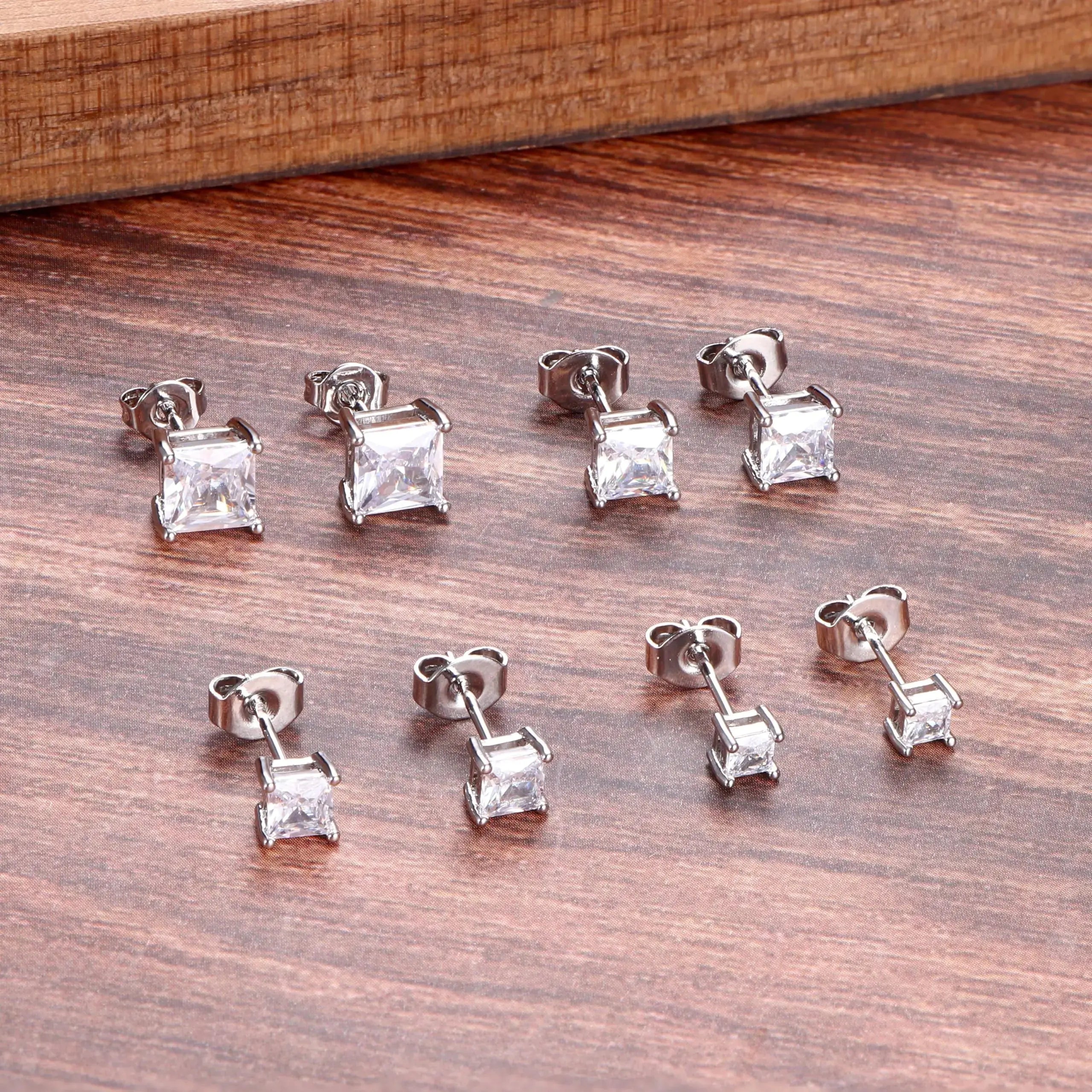 Elegant Cubic Zirconia Stud Earrings | 18K White Gold Plated | Hypoallergenic - Vivareflex Online