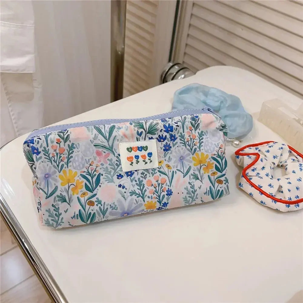 Fashion Blue Fresh Flower Make-up Bag Makeup Brush Organizer Cosmetic Storage Bag Student Large Capacity Pen Bag Pencil Pouch Ultimate Bag Store