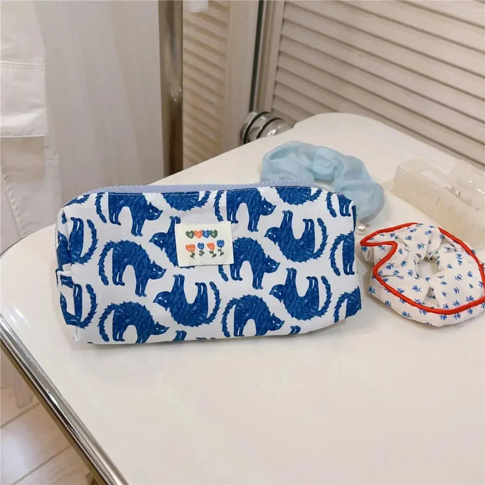 Fashion Blue Fresh Flower Make-up Bag Makeup Brush Organizer Cosmetic Storage Bag Student Large Capacity Pen Bag Pencil Pouch Ultimate Bag Store