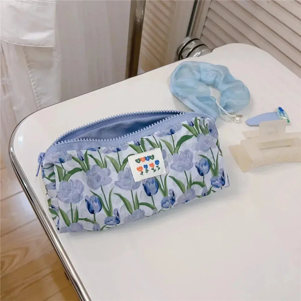 Fashion Blue Fresh Flower Make-up Bag Makeup Brush Organizer Cosmetic Storage Bag Student Large Capacity Pen Bag Pencil Pouch Ultimate Bag Store