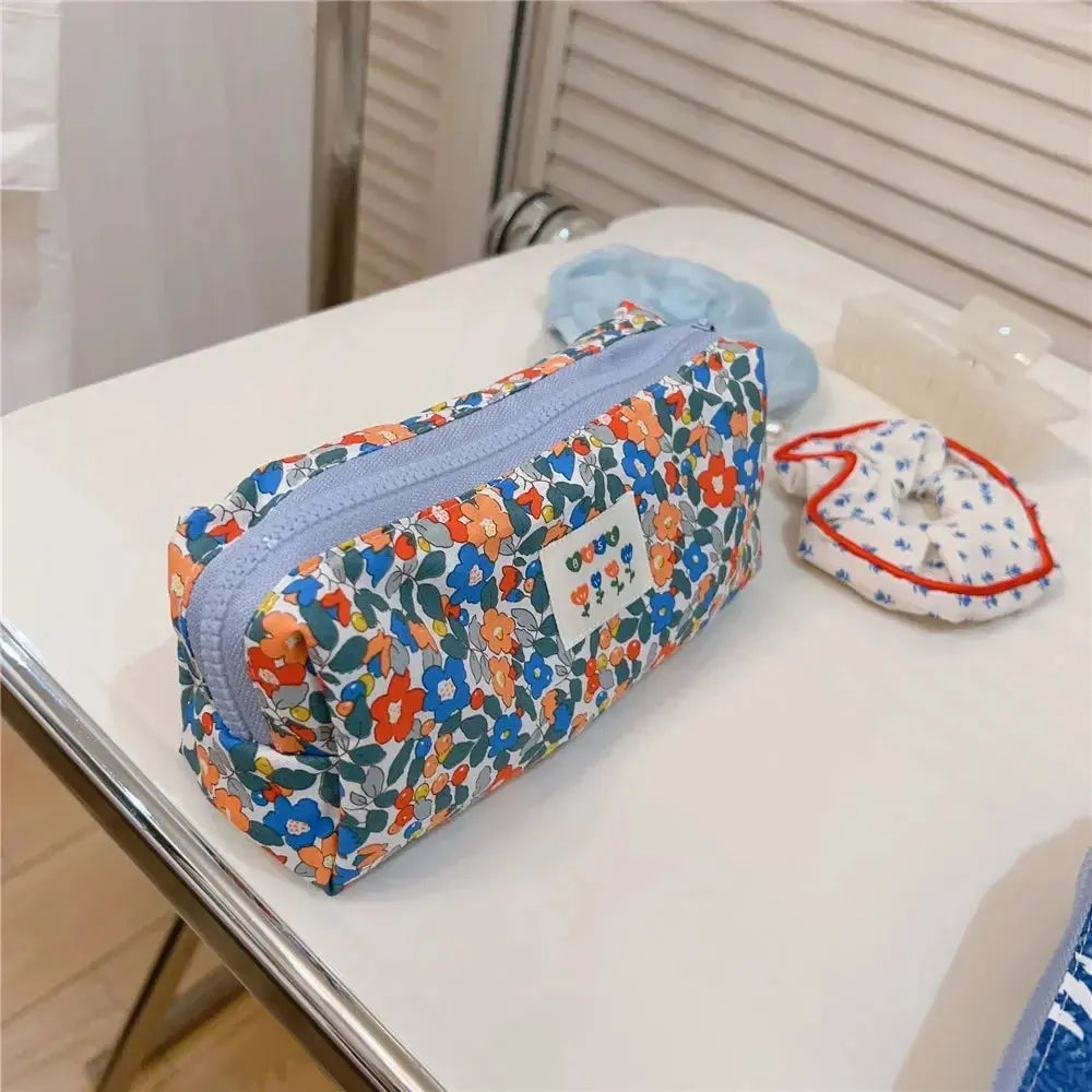 Fashion Blue Fresh Flower Make-up Bag Makeup Brush Organizer Cosmetic Storage Bag Student Large Capacity Pen Bag Pencil Pouch Ultimate Bag Store