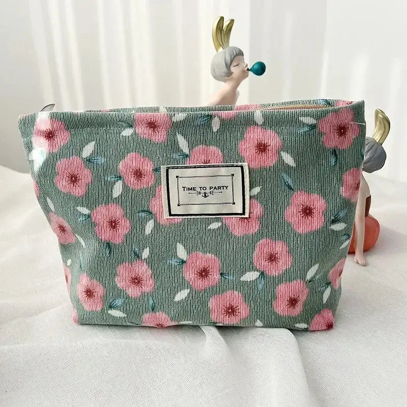 Flowers Women Cosmetic Bag Cotton Cloth Makeup Pouch Large Travel Bag Lipstick Organizer Cases Fashion Zipper Clutch Phone Purse Ultimate Bag Store