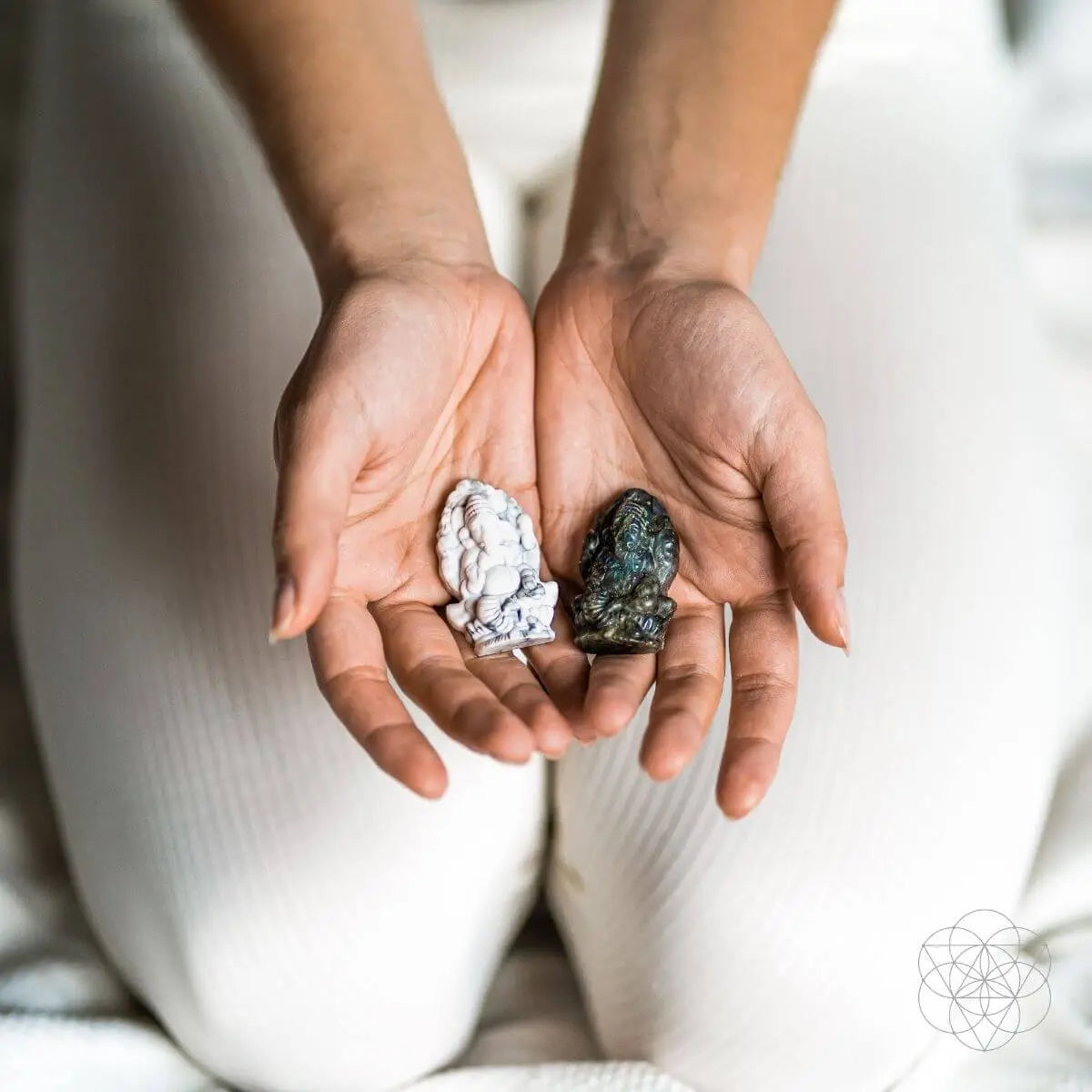God of Luck: Crystal Ganesh Statue Conscious Items