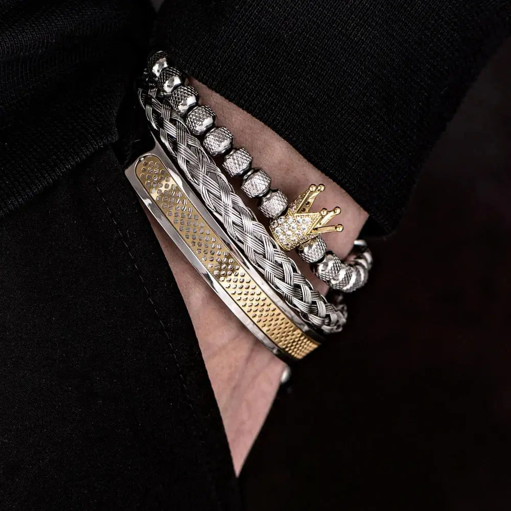 Regal Crown Charm Bracelet Vivareflex Online