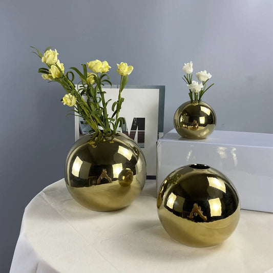 Golden Ceramic Round Ball Vase_Vivareflex_Online