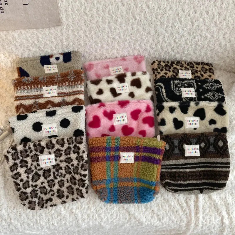 Large Capacity Cosmetic Bag Fashoin New Leopard Print Women Portable Cosmetic Storage Bag Travel Storage Make Up Organizer Case Ultimate Bag Store