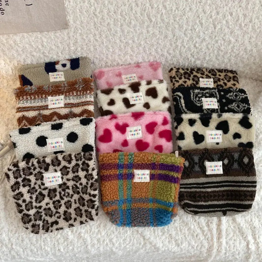 Large Capacity Cosmetic Bag Fashoin New Leopard Print Women Portable Cosmetic Storage Bag Travel Storage Make Up Organizer Case Ultimate Bag Store