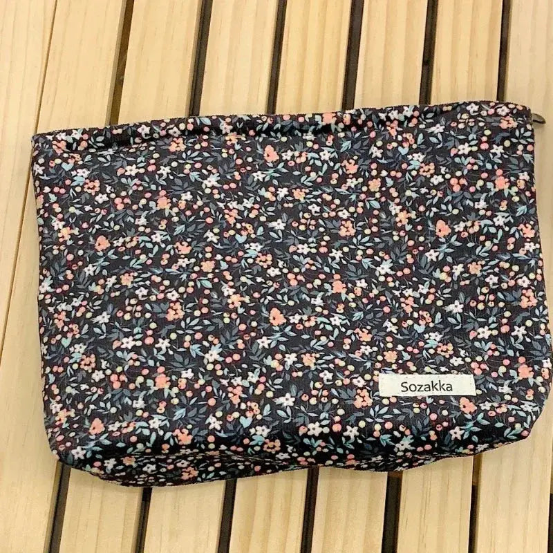 Large-capacity Floral Makeup Bag Cosmetic Toiletry Organizer Travel Accessories Ultimate Bag Store