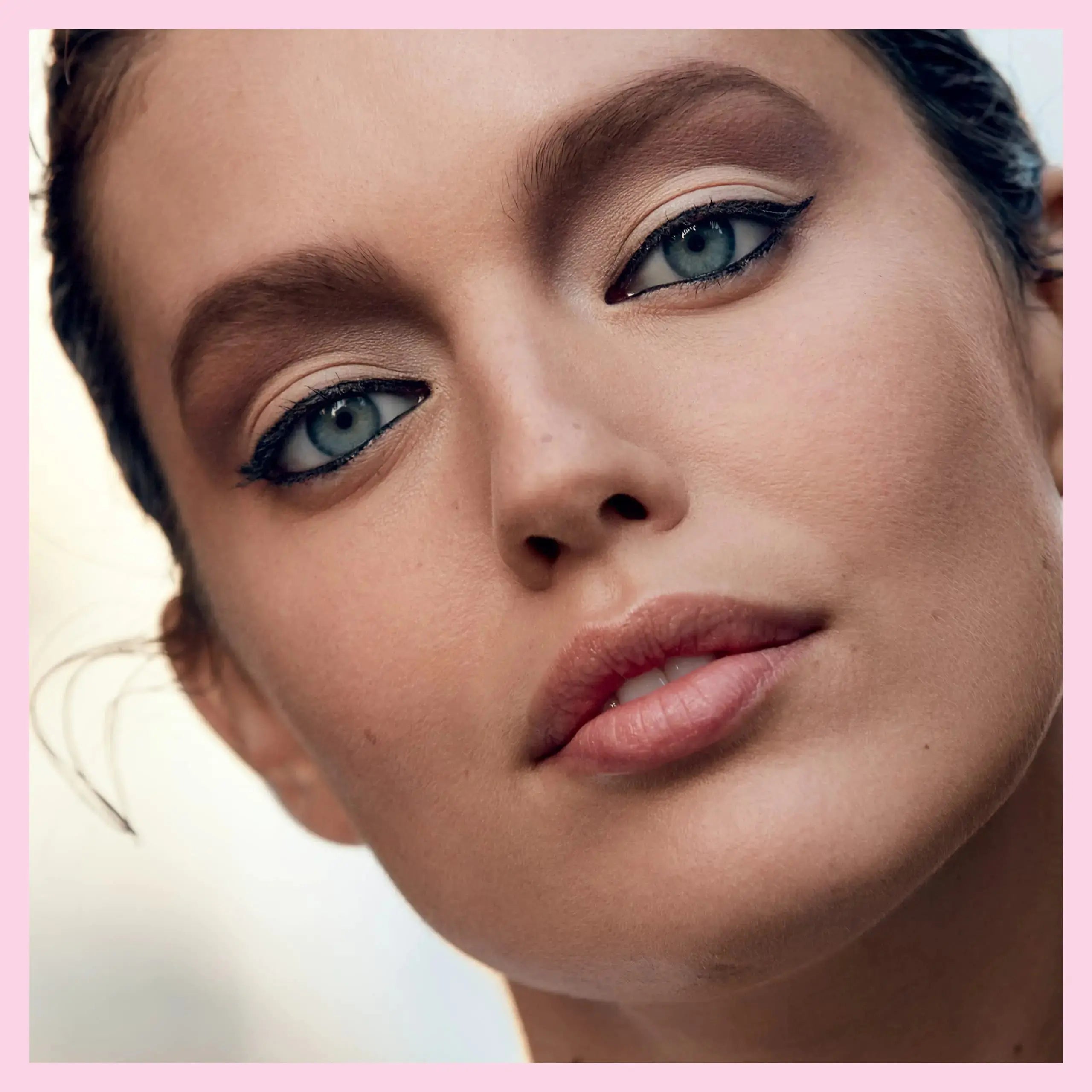 Maybelline Hyper Easy Liquid Pen No-Skip Eyeliner Satin Finish & Waterproof_Vivareflex_Online