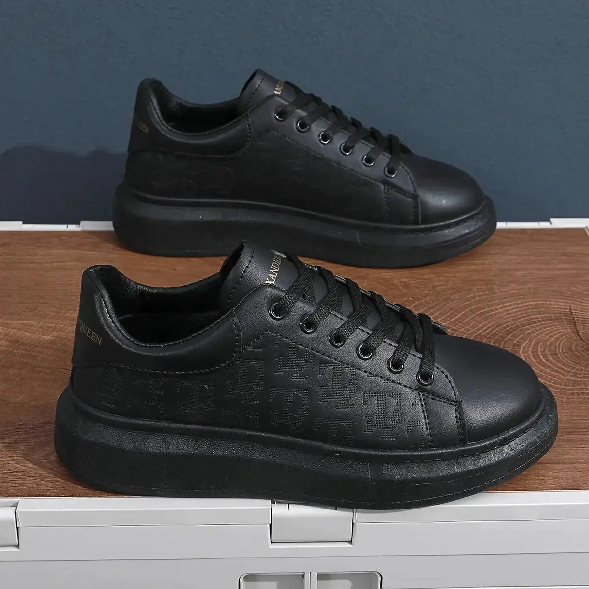 Men Lace-up Thick Sole Casual Sneakers Vivareflex Online