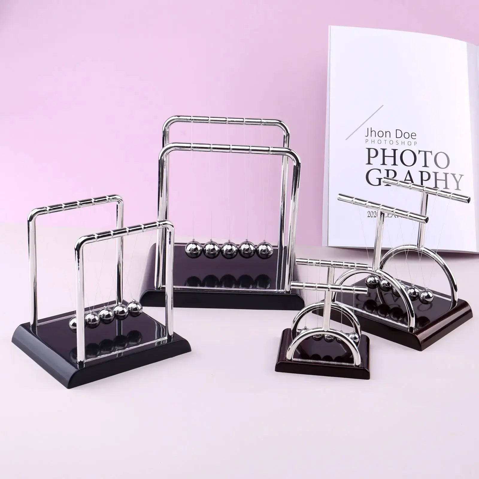 Newton's Pendulum Desk Toy - Vivareflex Online