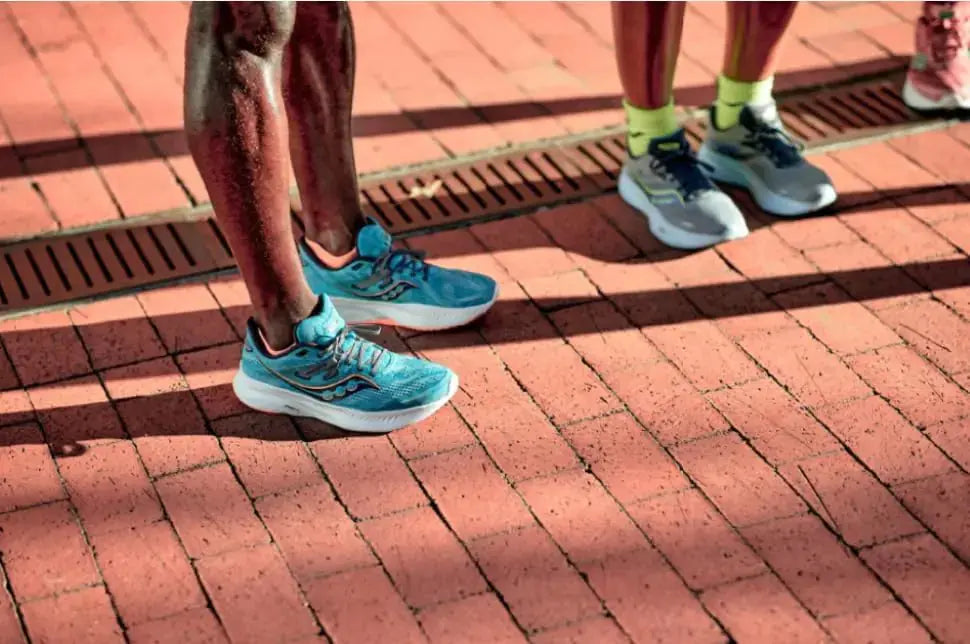 Saucony Men's RunDry Bolt Performance No-Show Socks (6 Pairs) - Grey/Black, M-XXL - Vivareflex Online