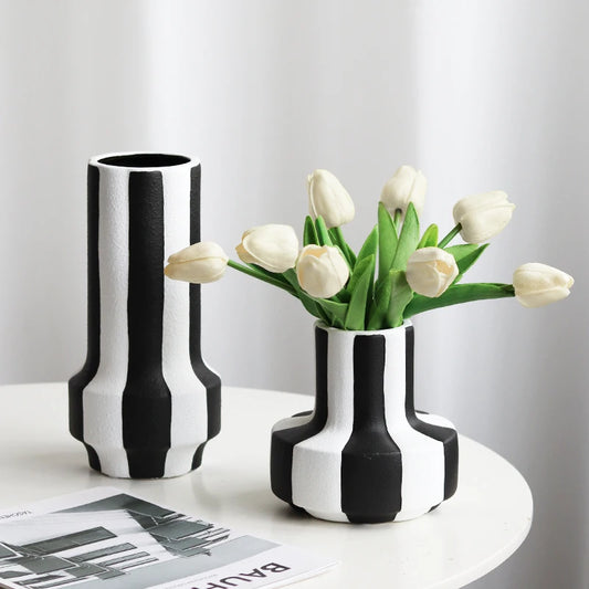 Black And White Striped Ceramic Vase - Vivareflex Online