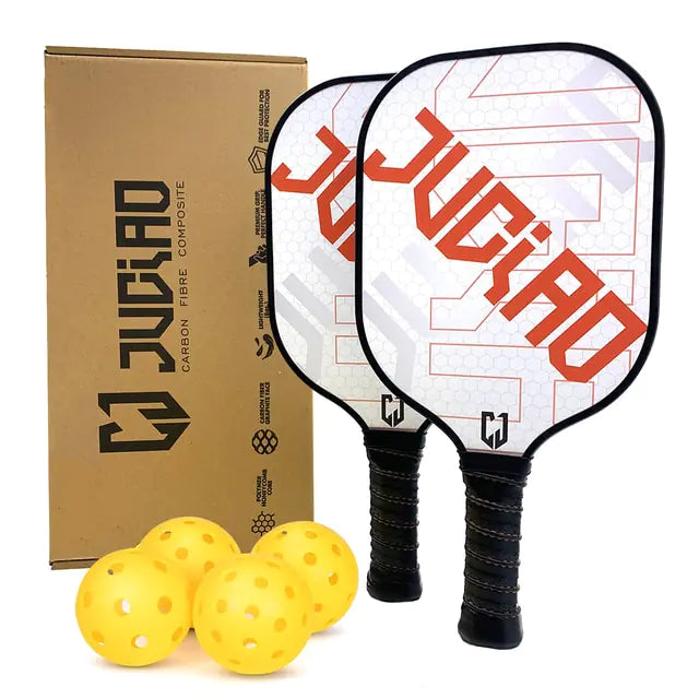 El juego de paletas de pickleball incluye 4 pelotas