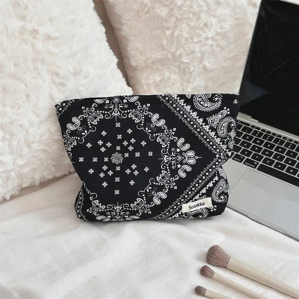 Women Makeup Pouch Plaid Bow Print Makeup Storage Bag Kawaii Makeup Bag Large Cosmetic Organizer Bag Clutch Handbag Beauty Case Ultimate Bag Store