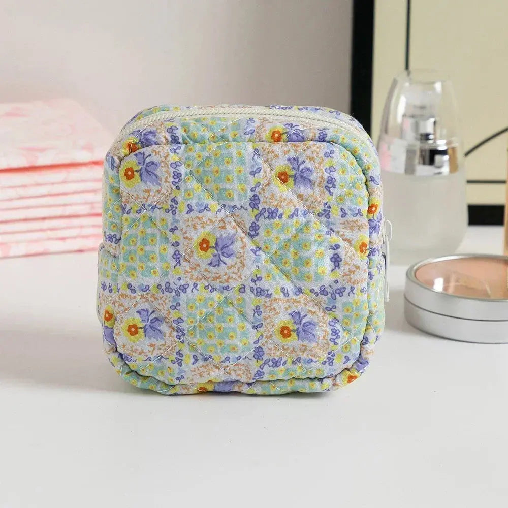 Women Sanitary Napkin Storage Bag Portable Cotton Pad Pouch Cosmetic Bags Girls Travel Makeup Bag Tampon Holder Organizer Ultimate Bag Store