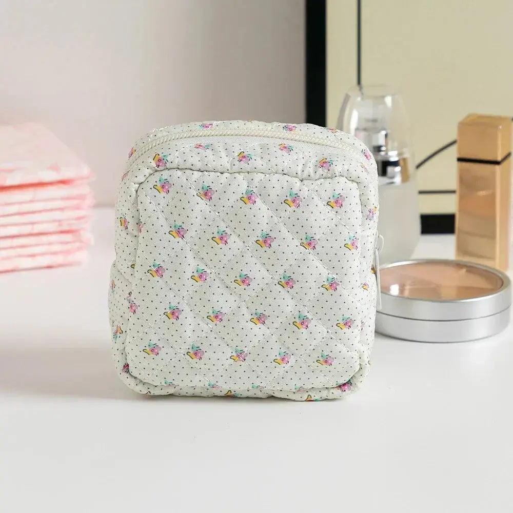Women Sanitary Napkin Storage Bag Portable Cotton Pad Pouch Cosmetic Bags Girls Travel Makeup Bag Tampon Holder Organizer Ultimate Bag Store