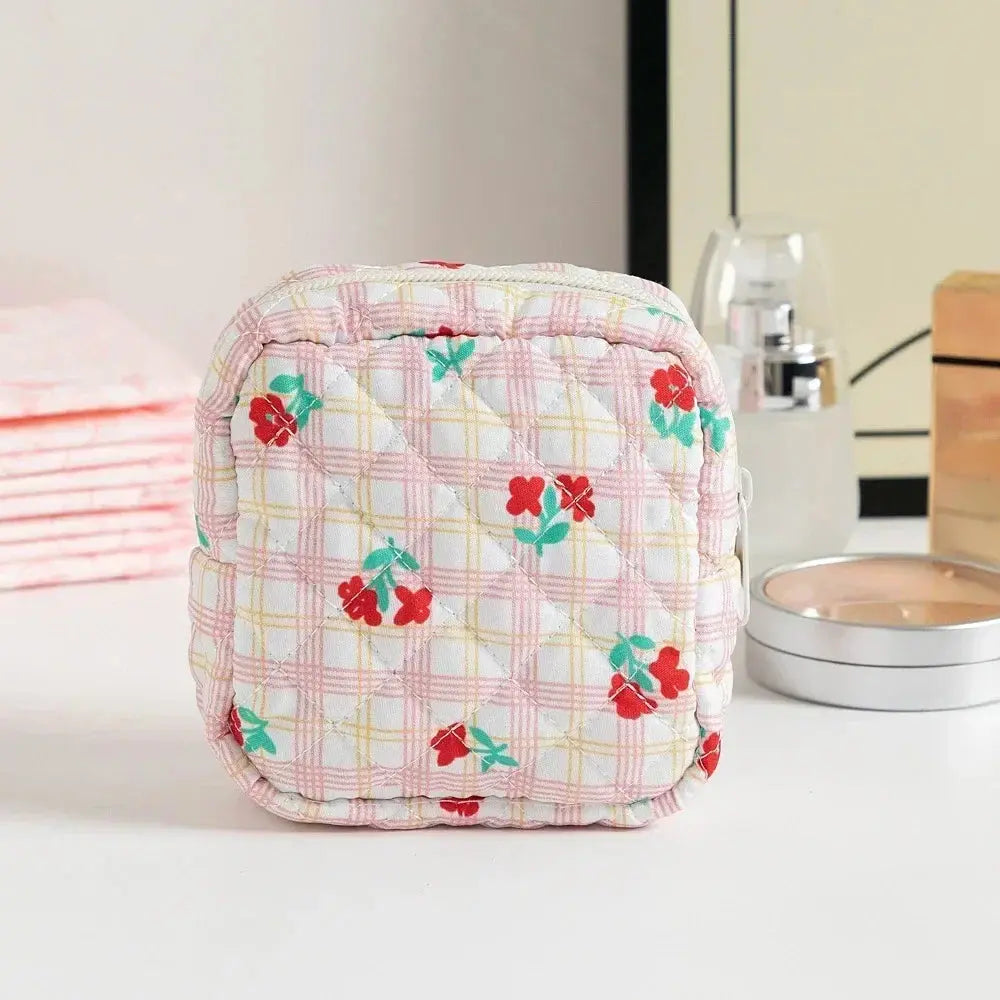 Women Sanitary Napkin Storage Bag Portable Cotton Pad Pouch Cosmetic Bags Girls Travel Makeup Bag Tampon Holder Organizer Ultimate Bag Store