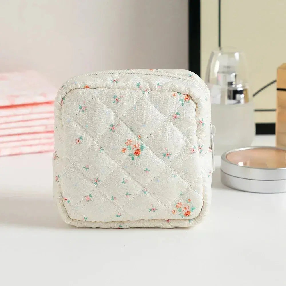 Women Sanitary Napkin Storage Bag Portable Cotton Pad Pouch Cosmetic Bags Girls Travel Makeup Bag Tampon Holder Organizer Ultimate Bag Store
