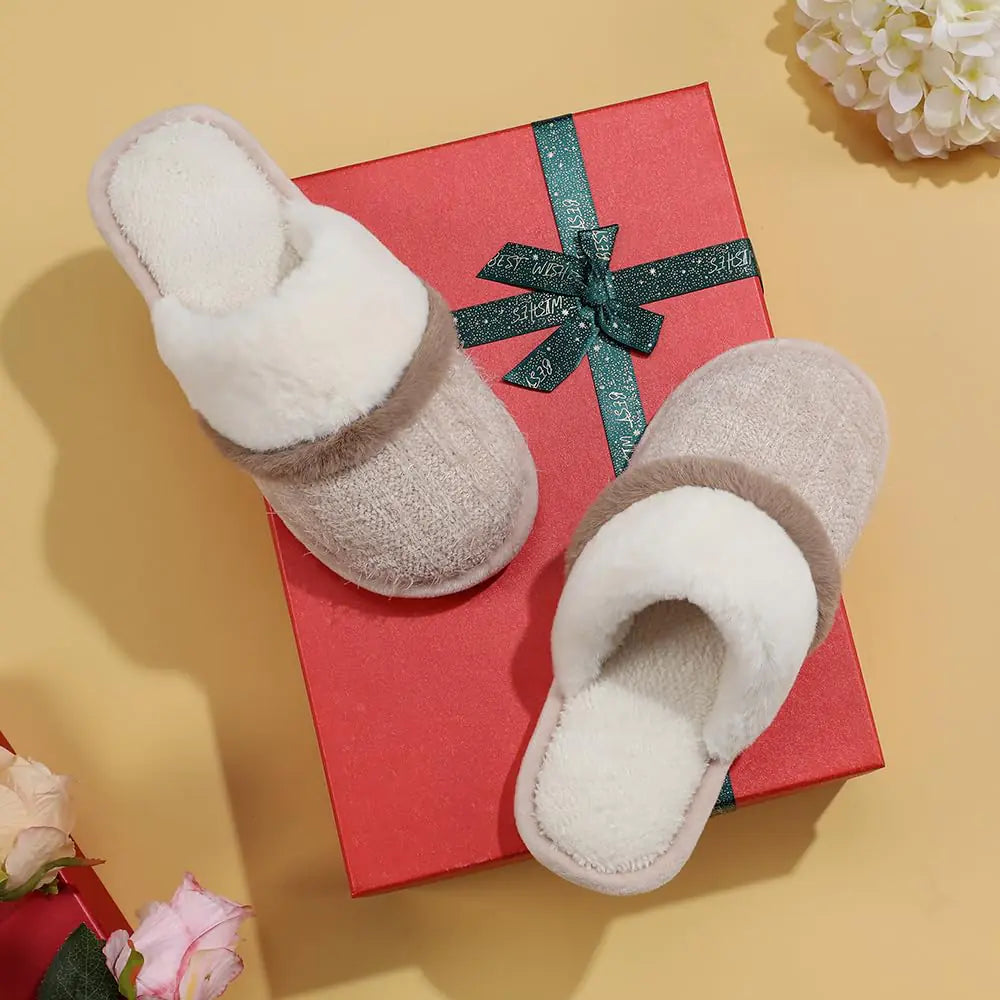 Chaussons confortables pour femmes, chaussures d'intérieur et d'extérieur en peluche avec semelle antidérapante en mousse à mémoire de forme, cadeaux pour femmes, mamans, dames, 5-6 femmes/3-4 hommes, beige