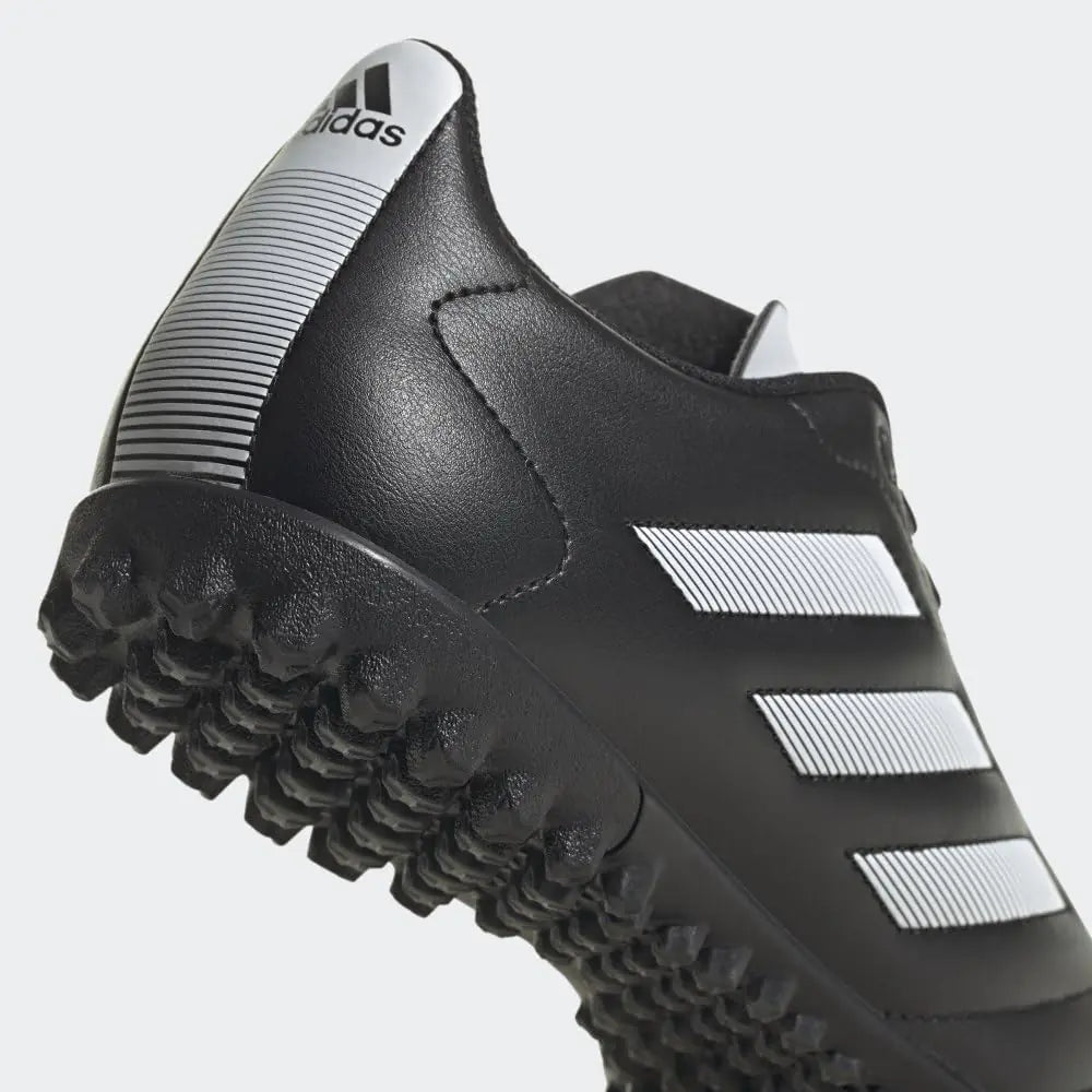 Zapatillas de fútbol unisex para adultos adidas Goletto VIII Turf 13.5, color negro, blanco y rojo 