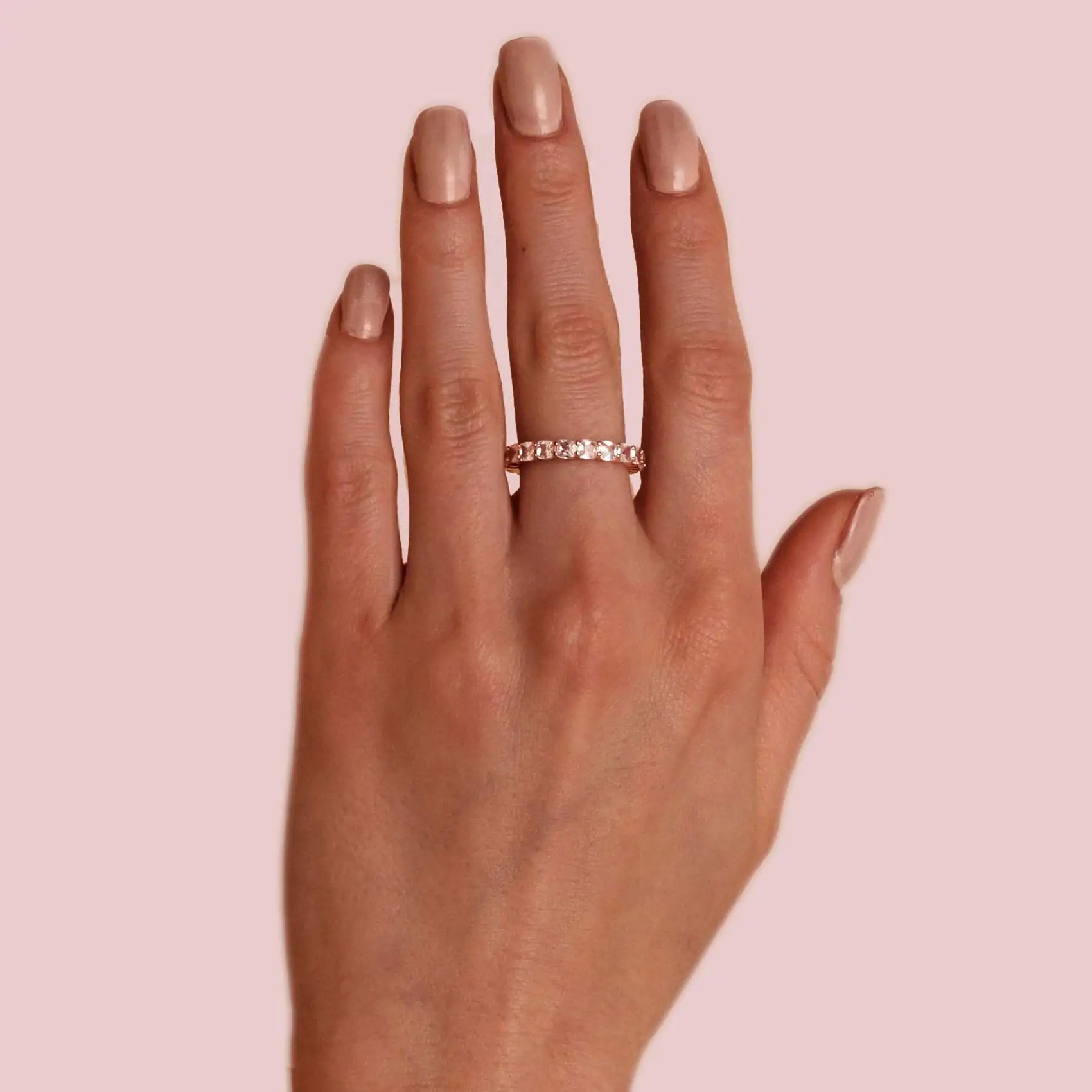 Bagues plaquées or 14 carats PAVOI avec zircone cubique Love Ring | Bagues empilables de 4 mm pour femmes | Bagues en or pour femmes Or blanc 5