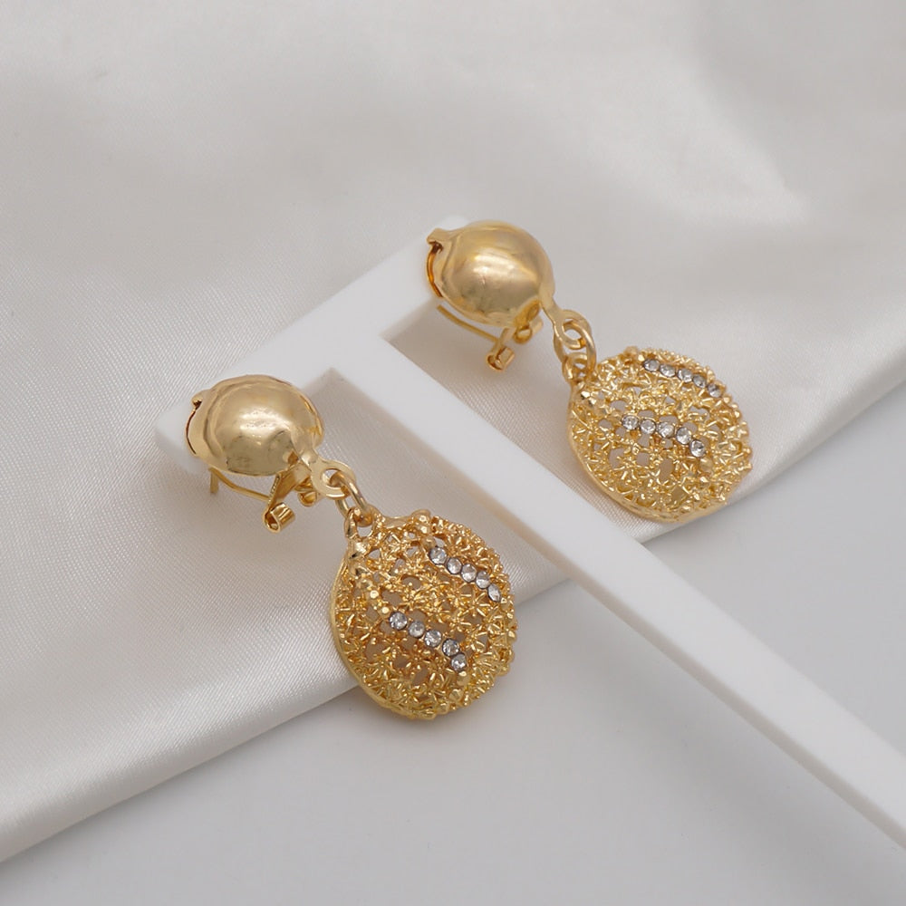 Conjunto de joyas de oro fino